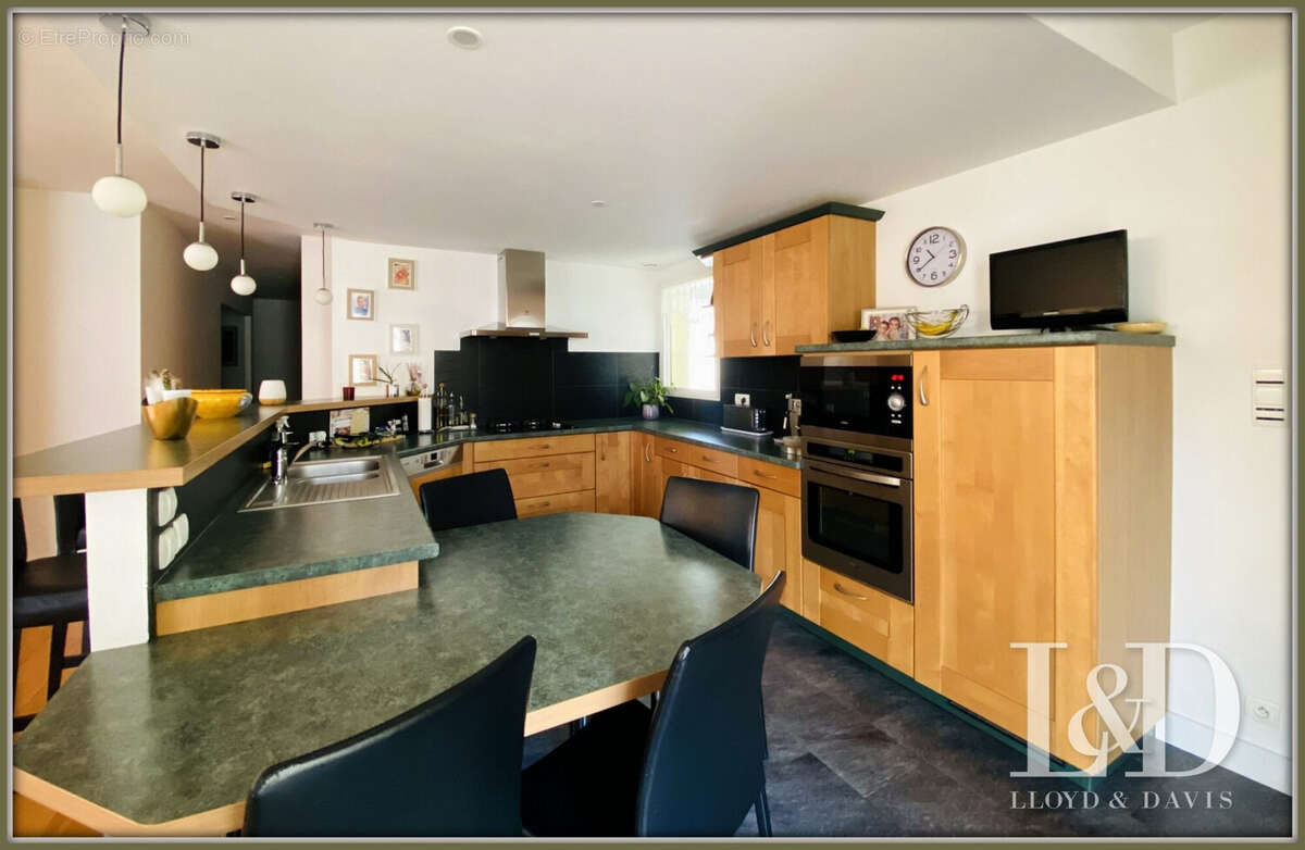 Maison à DOMPIERRE-SUR-MER