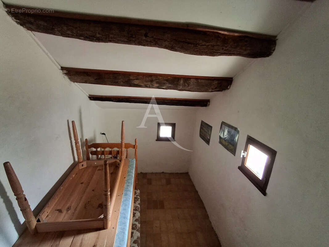 Maison à DIO-ET-VALQUIERES