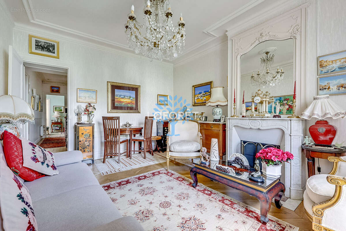 Appartement à PARIS-12E