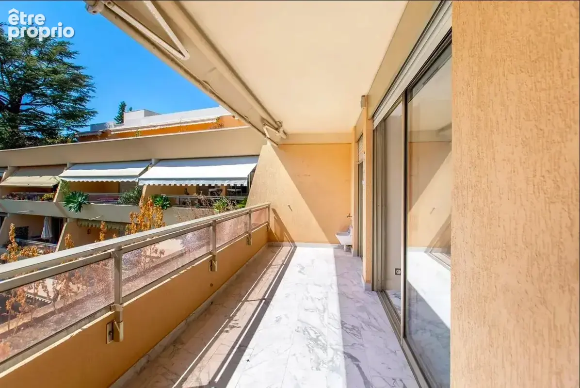 NICE CIMIEZ - Superbe 4 pièces de 153m2 avec solarium de 140 m2,cave et garage - photo 9
