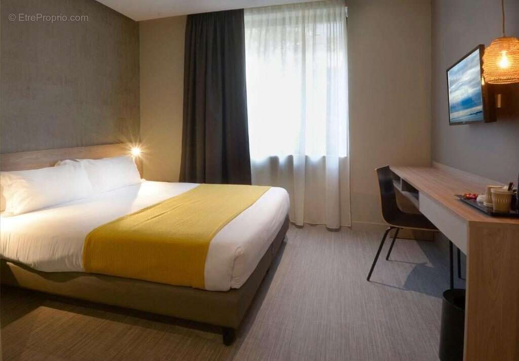 Appartement 18 m² à Courbevoie  - photo 2