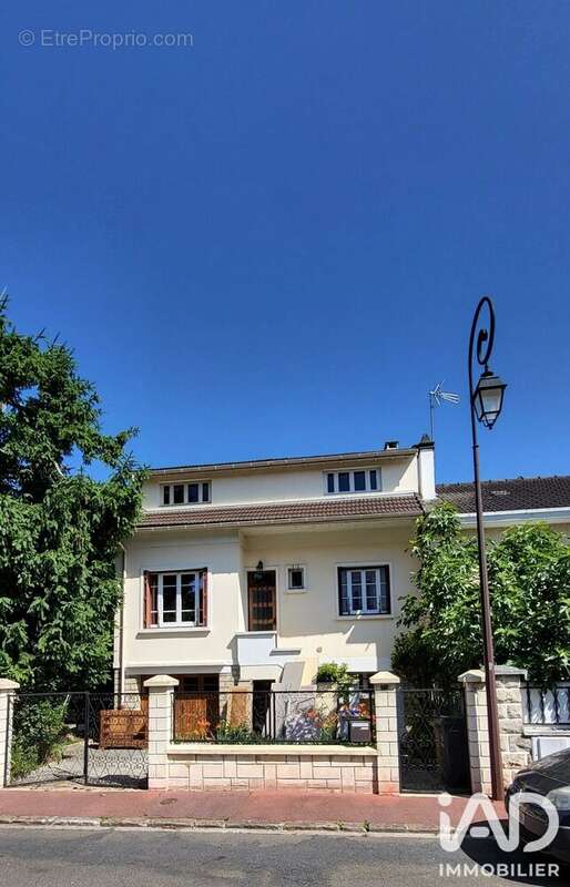 Photo 4 - Maison à VELIZY-VILLACOUBLAY