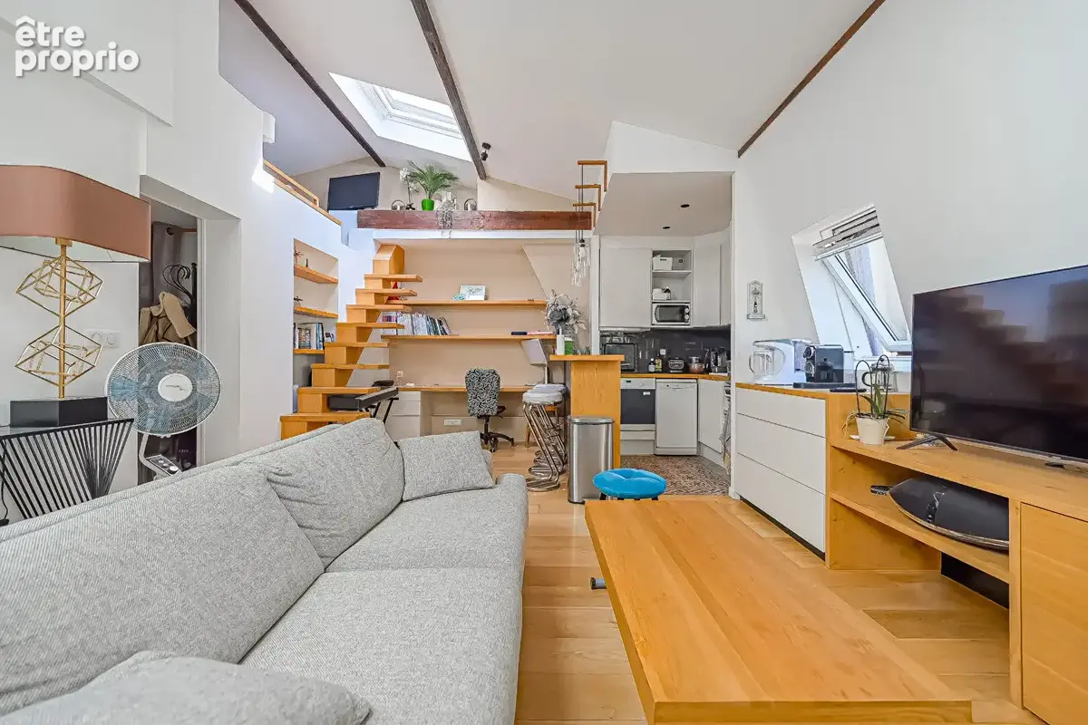 Appartement à PARIS-8E