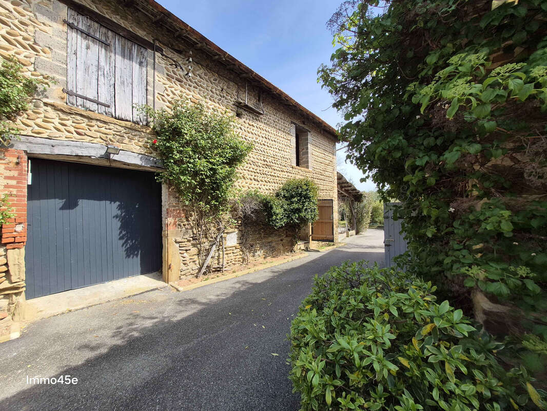 Maison à HAUTERIVES