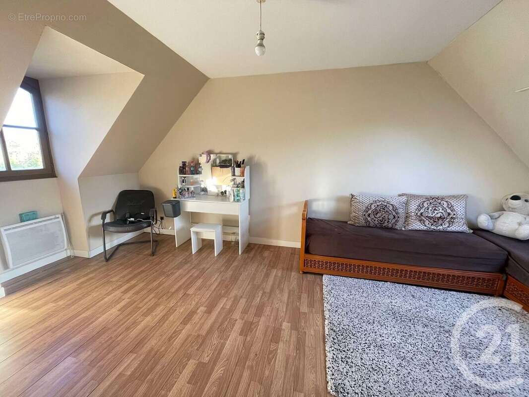 Maison à DAMMARTIN-EN-GOELE