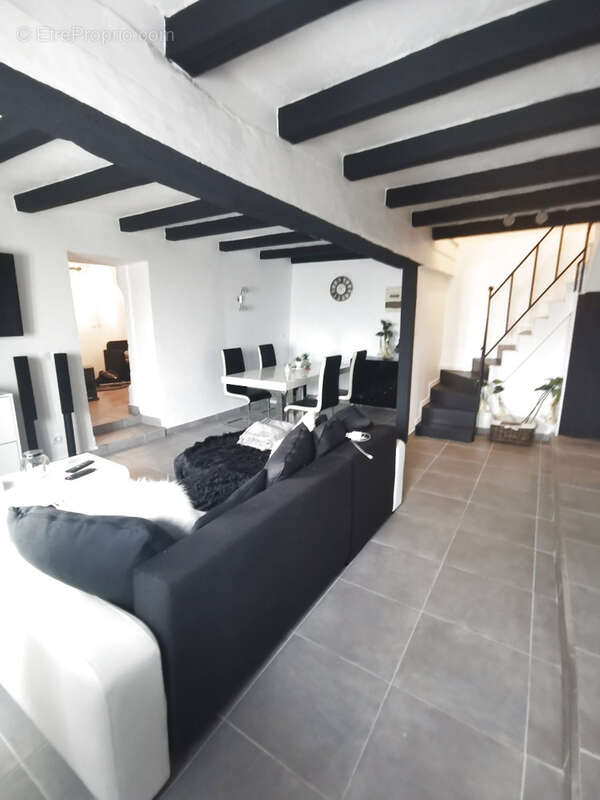 Maison à SAINT-HILAIRE