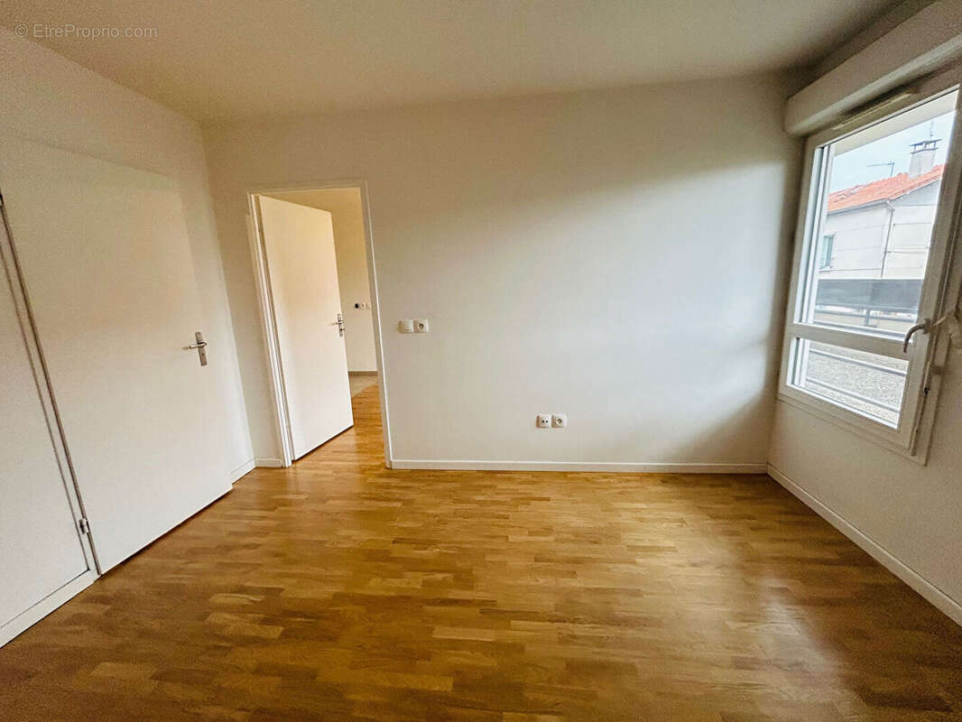 Appartement à LE PERREUX-SUR-MARNE