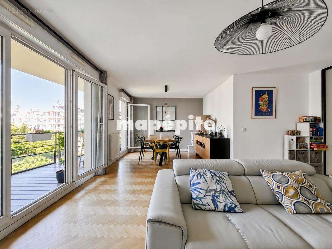 Appartement à CLICHY