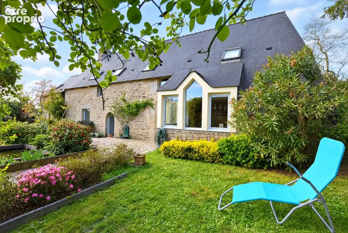 Longère en pierre de 194 m² avec jardin paysager – Landévant, Morbihan Sud - photo 2