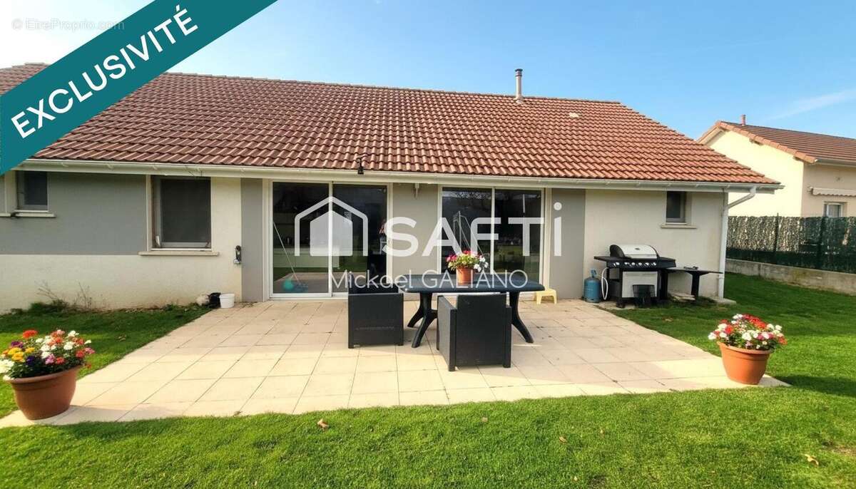 Photo 2 - Maison à MIRIBEL-LES-ECHELLES