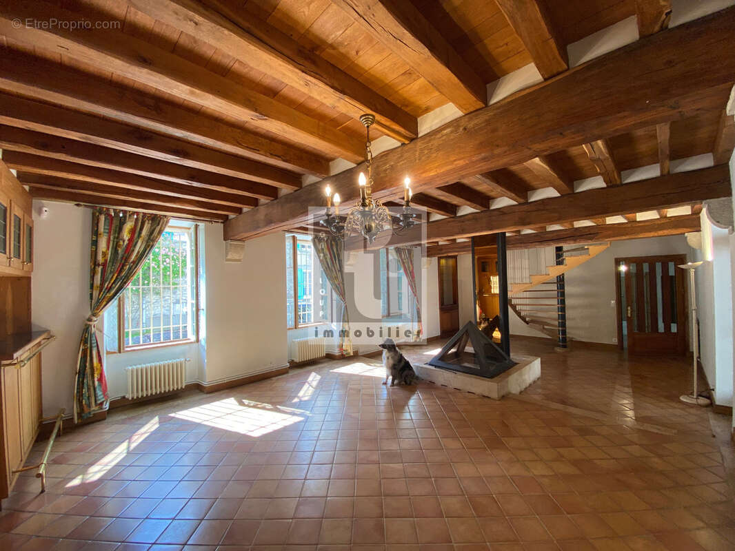 Maison à GREZ-SUR-LOING