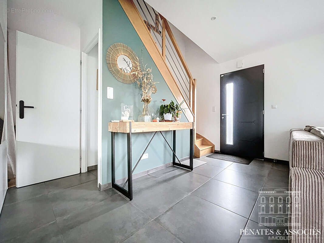 Maison à MESNIL-RAOUL