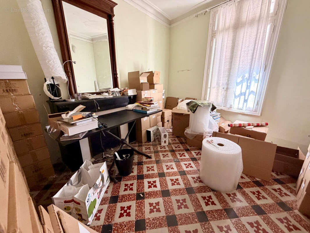 Maison de cachet de 367m2 sur un niveau avec un terrain de 800m2 - PLAISSAN - PEZENAS - photo 6
