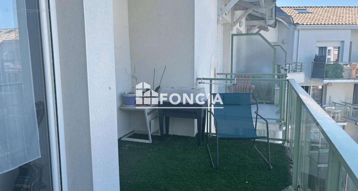 Appartement T4 avec mezzanine, piscine et parking privatif – Un cadre de vie privilégié - photo 13