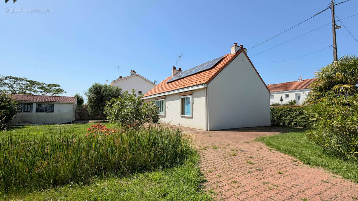 Maison à SAINT-SEBASTIEN-SUR-LOIRE