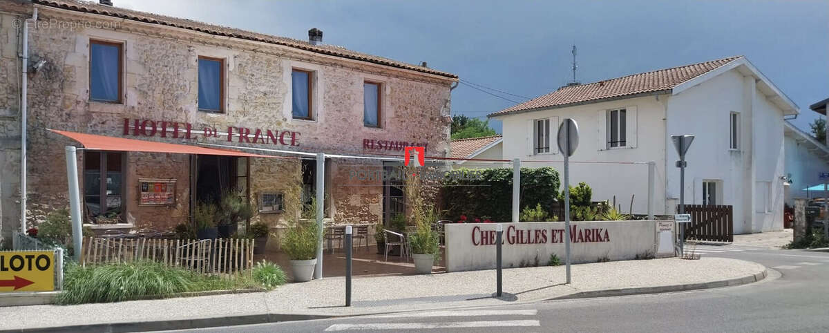 Autre à VENDAYS-MONTALIVET