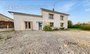 Maison à LACHAPELLE-EN-BLAISY