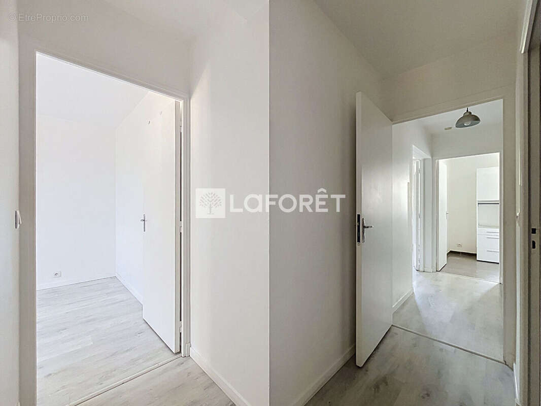 Appartement Saint-Michel-sur-Orge 3 pièce(s) 70 m2 - photo 11