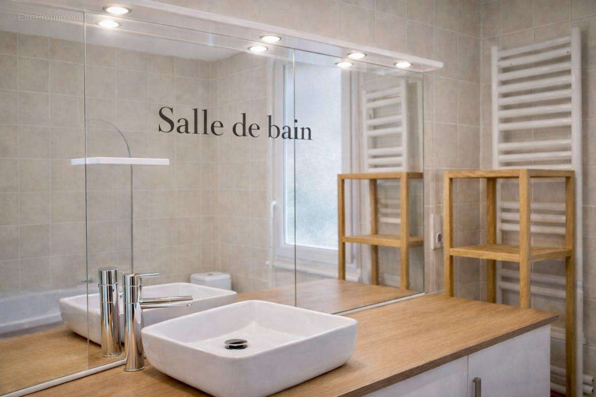 Maison de Ville  à Vichy 03200  -  5 pièces - garage - annexes - photo 12