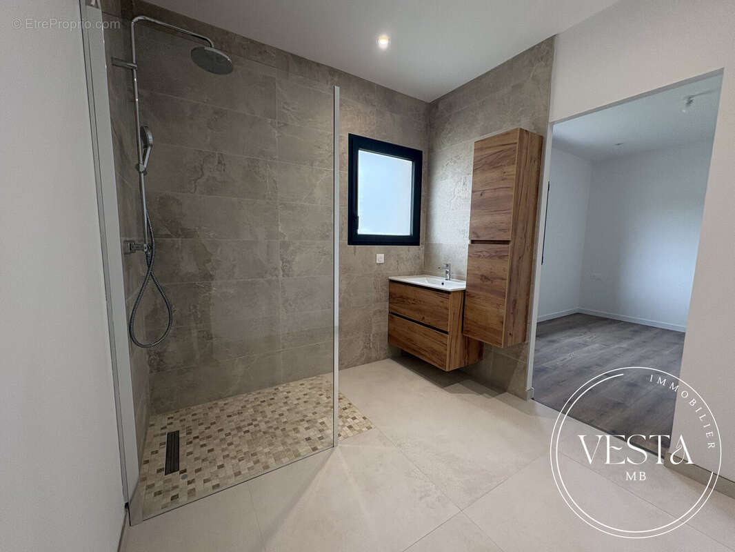 Maison 144 m² à Genlis  - photo 7