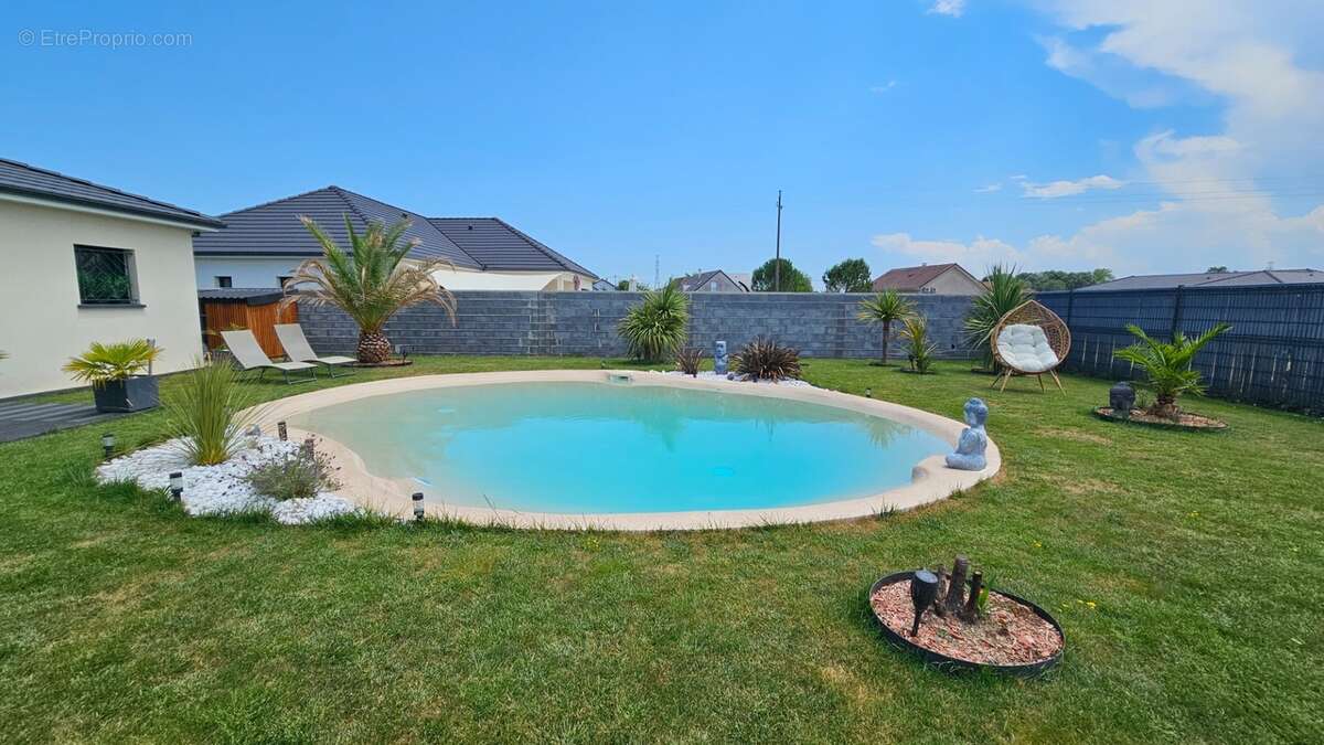 Maison à vendre 6 pièces avec jardin , garage et piscine OURSBELILLE (65) - photo 4