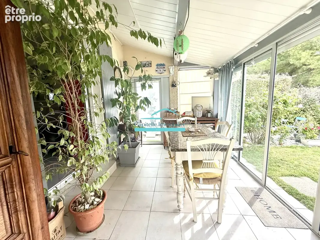 Villa de plain-pied avec piscine et pool housse à Mireval - photo 7