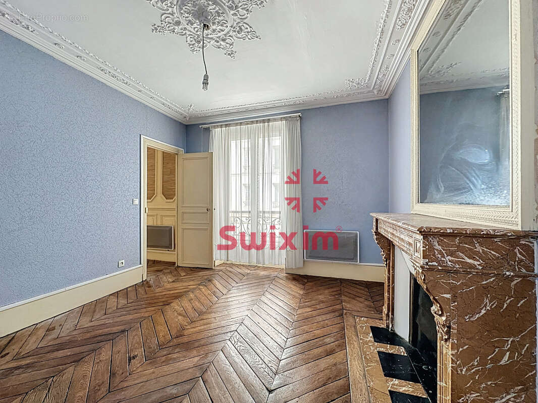 Appartement à PARIS-11E