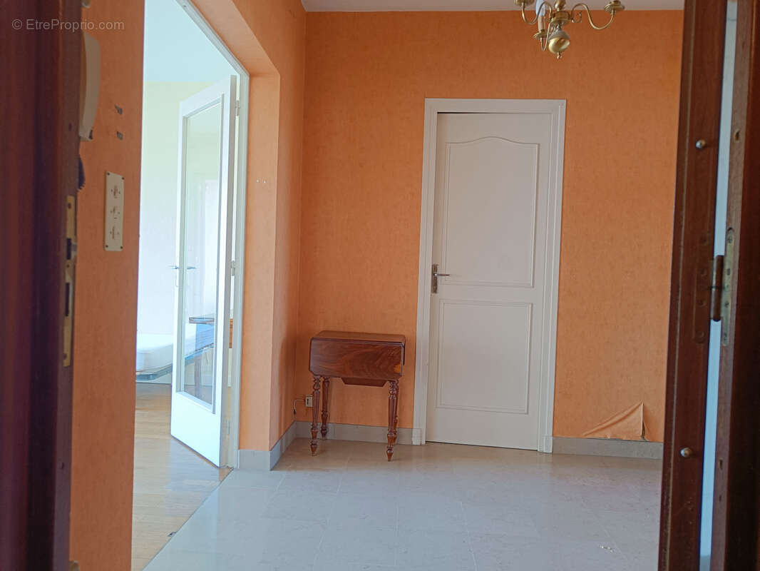 Appartement Type 2 avec balcon, cave et parking, Résidence LE FLANDREYSY, 26000 Valence - photo 3