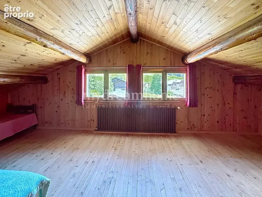 À VENDRE – Ensemble immobilier de 3 chalets à Notre Dame de Bellecombe (73590) - photo 13