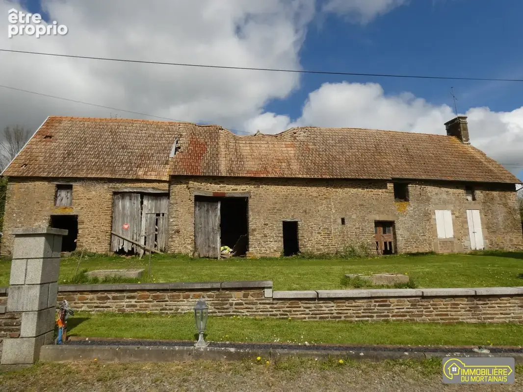 Maison 2 pièces 37 m² à vendre à Les Loges-Marchis (50600) - photo 1
