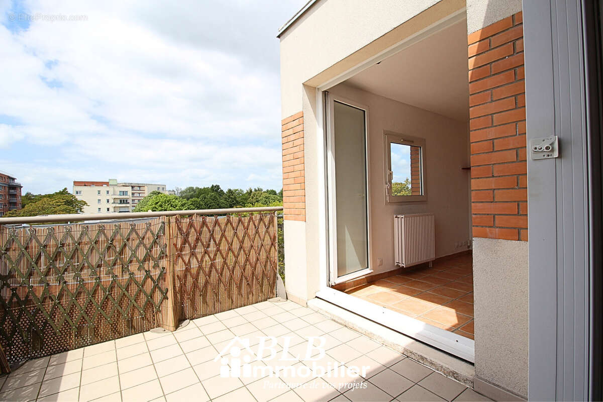 Appartement à ELANCOURT