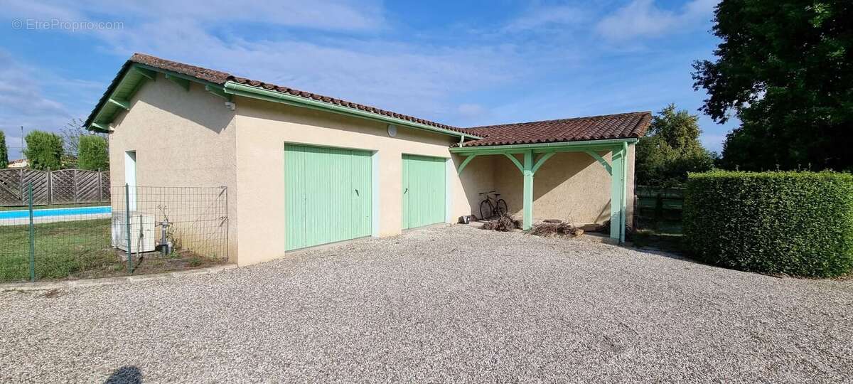 Maison à LAMONZIE-SAINT-MARTIN