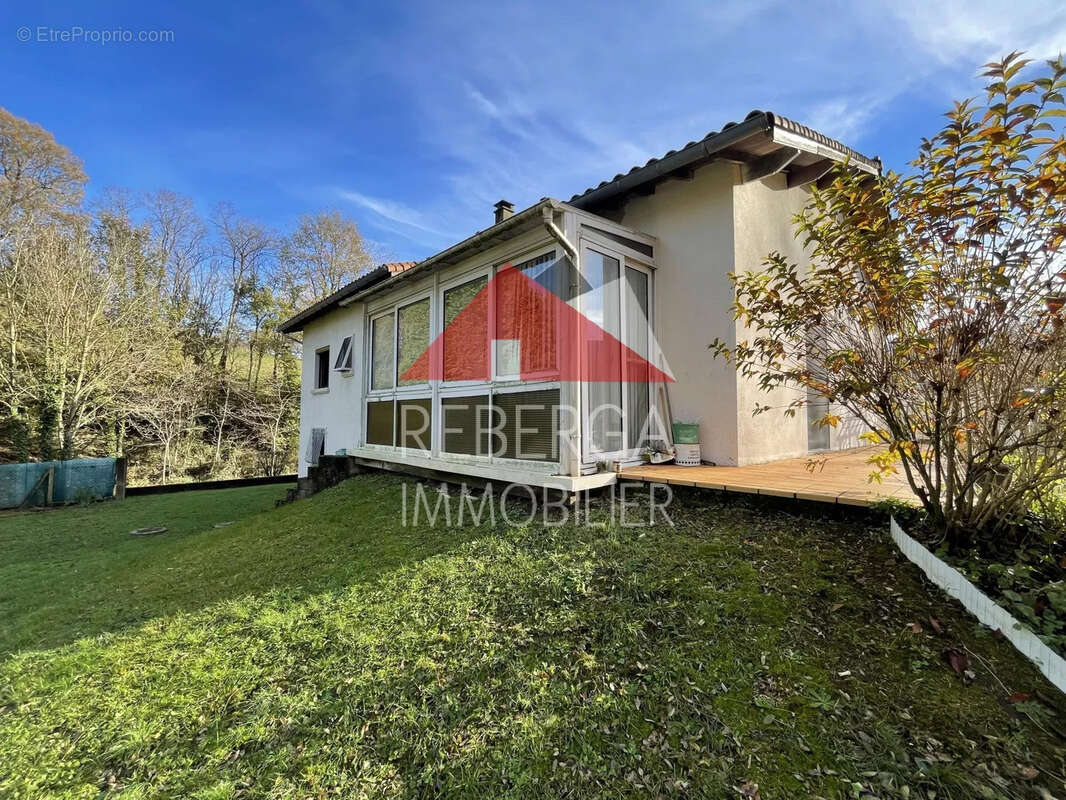 Maison à SAINT-AMANS-SOULT