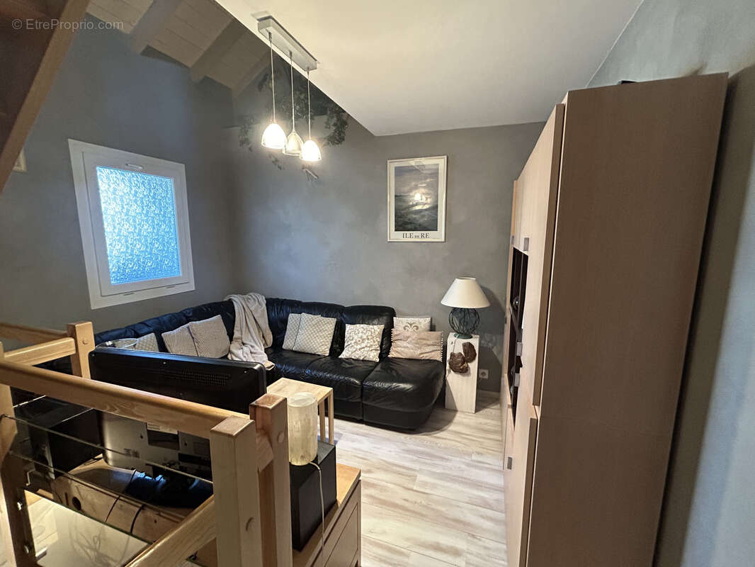 Appartement à NEYDENS