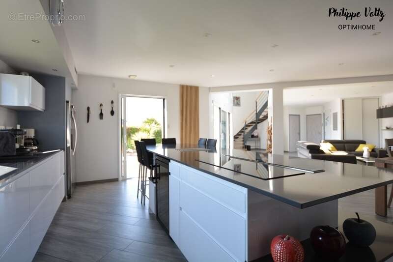 Maison à LE VIVIER-SUR-MER