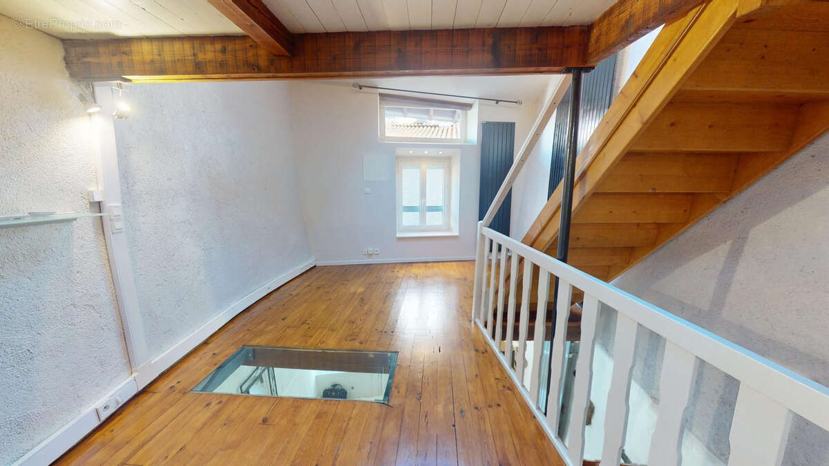 Maison 60 m² à Vals-Pres-Le-Puy  - photo 9