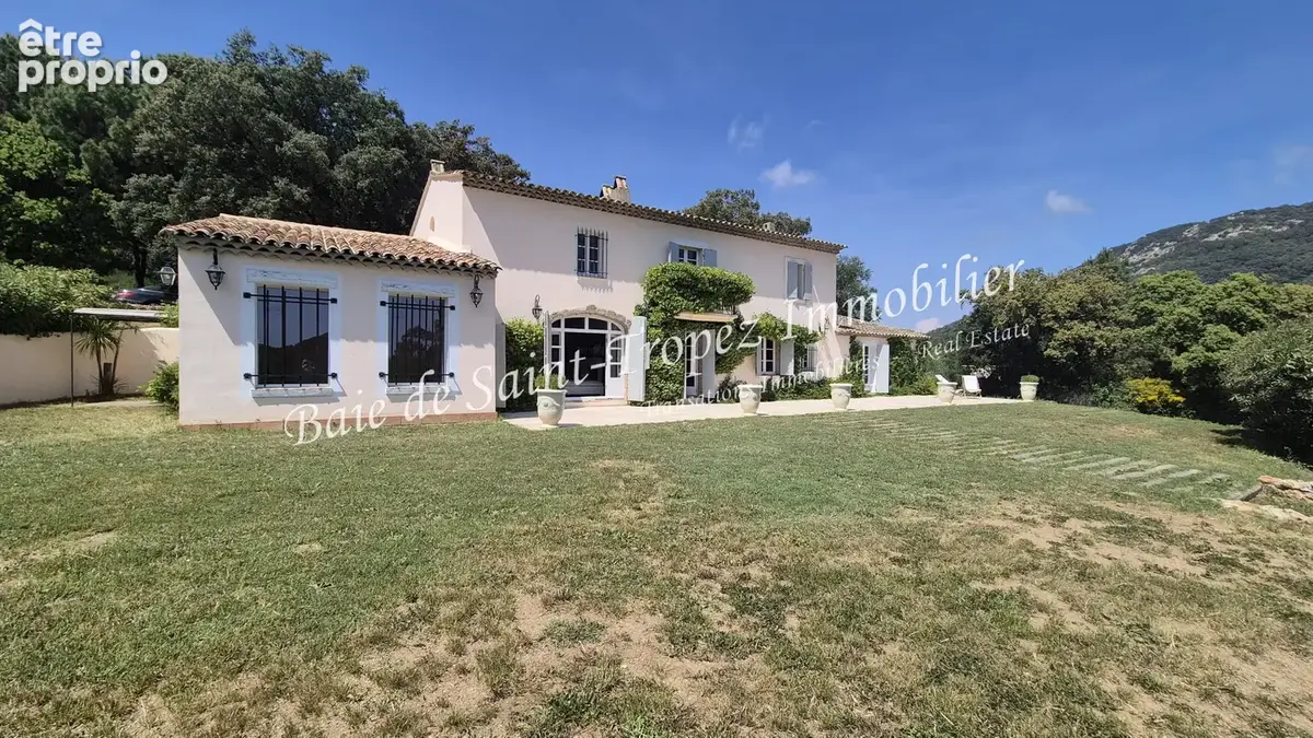 Villa avec piscine sur plus d'un hectare à 4km de la mer - photo 3