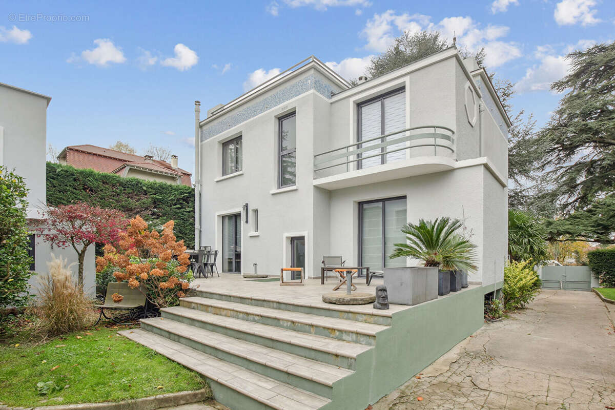 Maison à VAUCRESSON