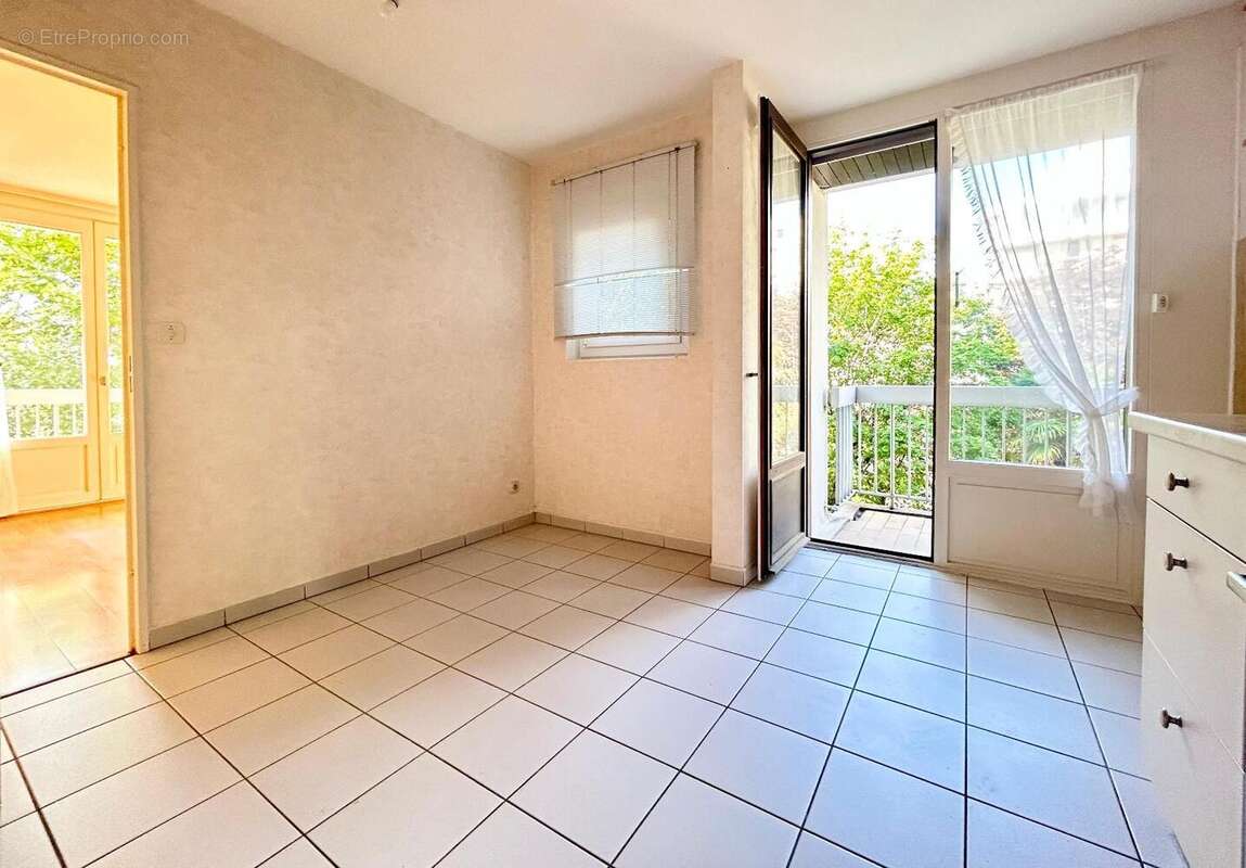 Appartement 97 m² à Angers  - photo 6