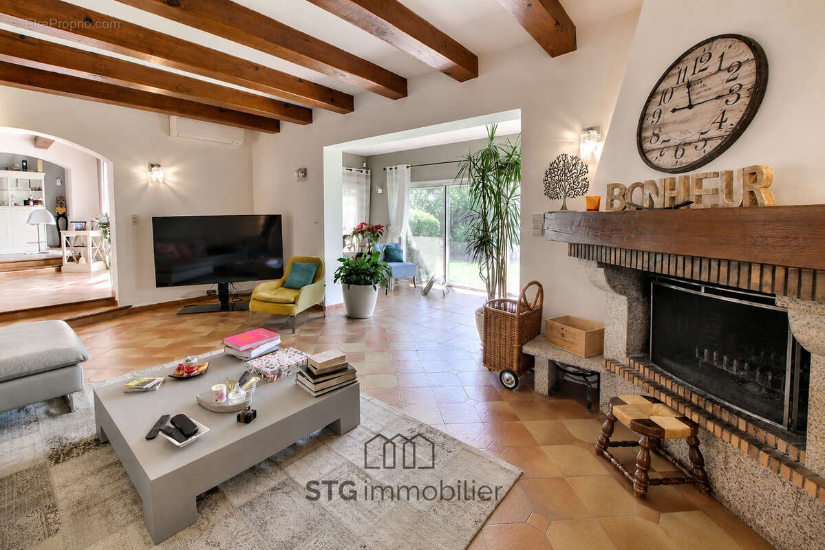Vente Très Belle Villa 270m2 Afa - photo 3
