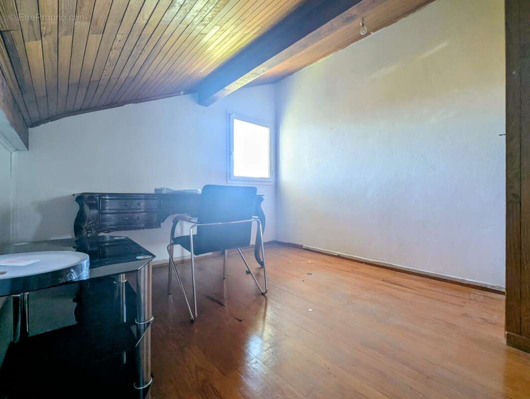 Maison à VETRAZ-MONTHOUX