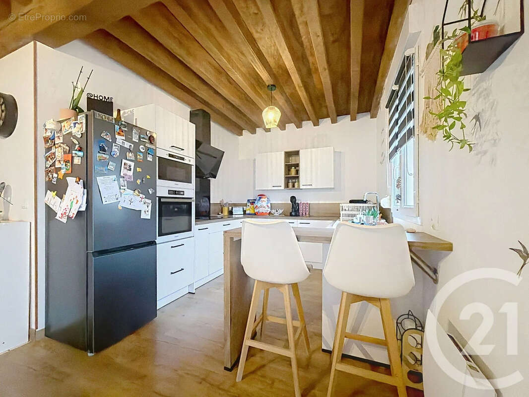 Maison à SAINT-PARRES-AUX-TERTRES