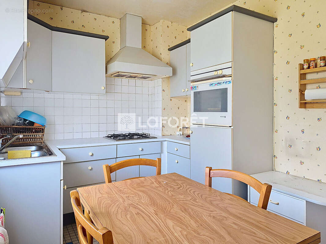Maison Saint Malo Des Trois Fontaines 5 pièce(s) 108 m2 - photo 4