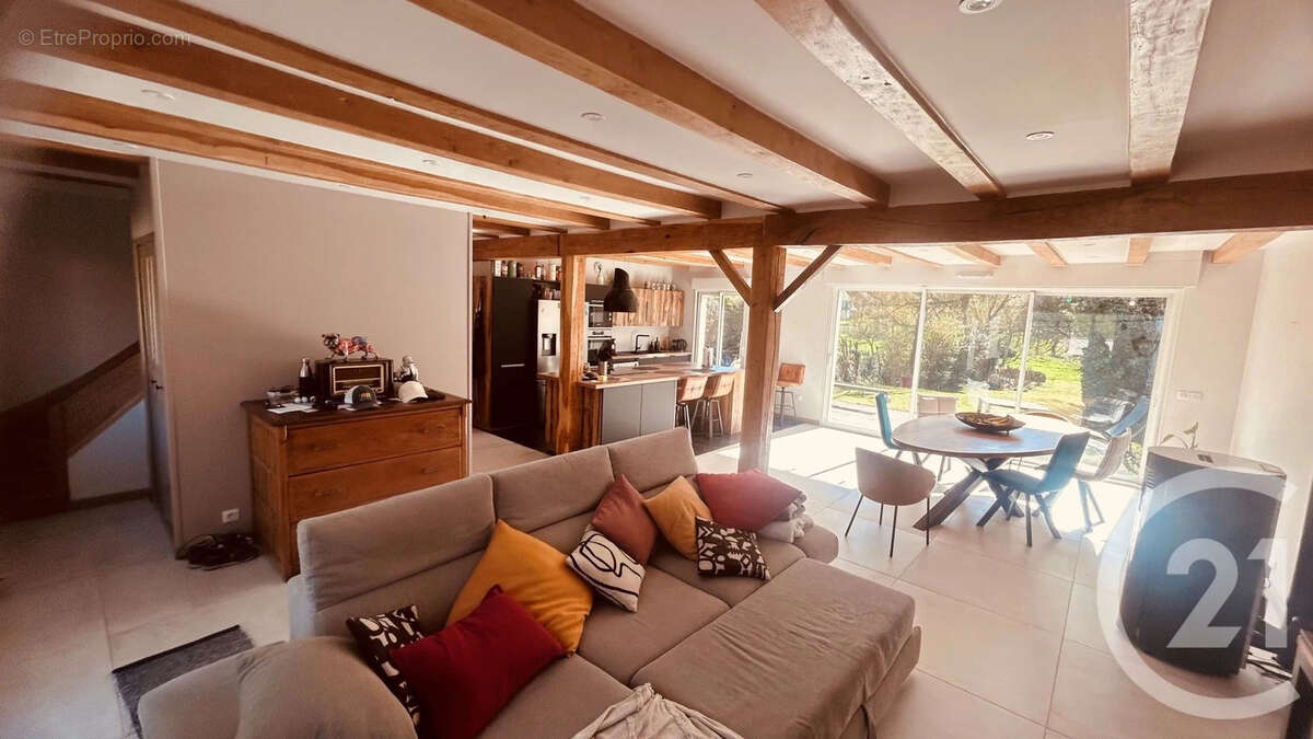 Maison à CHERENCE