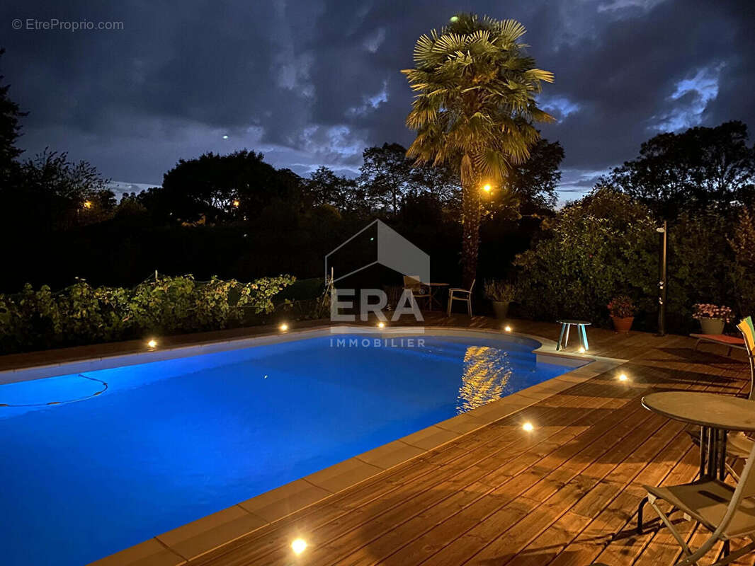 Maison à MONTPON-MENESTEROL