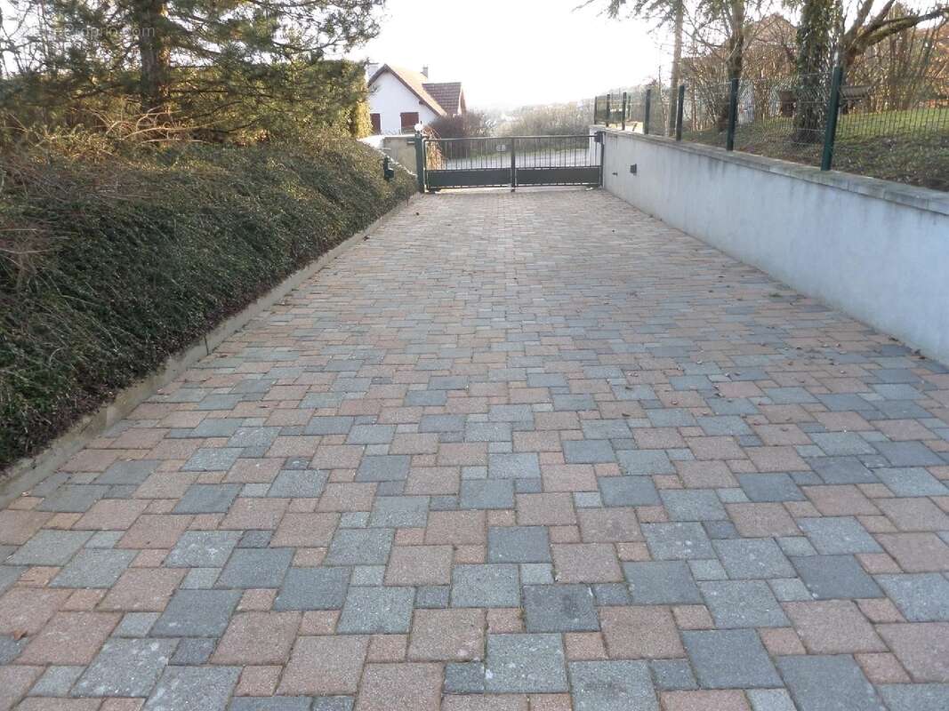 Maison à CHALONVILLARS