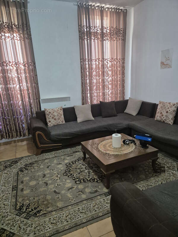 Appartement à MARSEILLE-2E