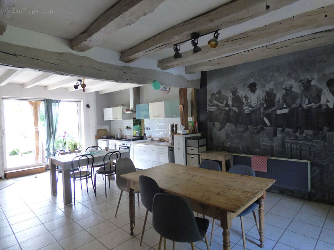Maison à CURCIAT-DONGALON