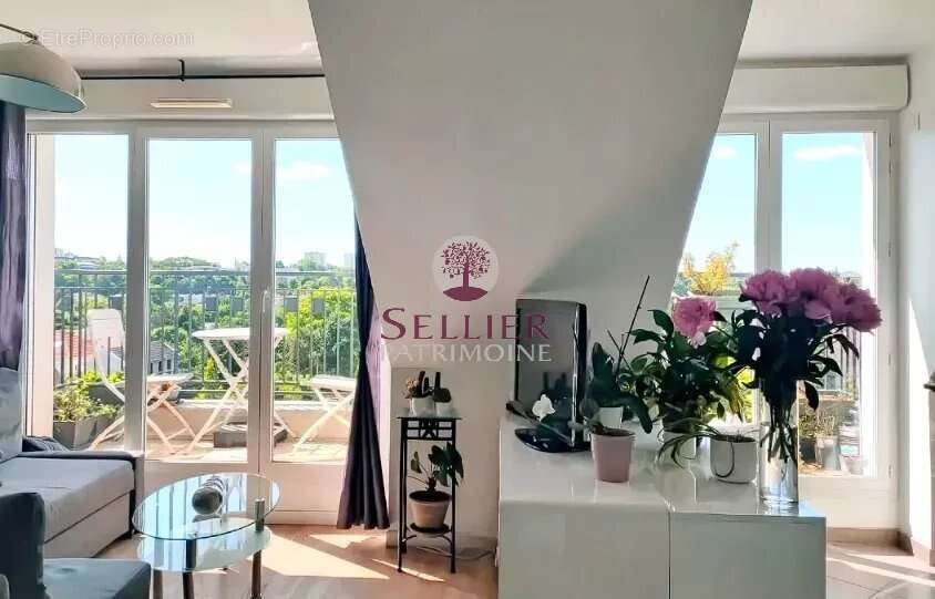 Appartement à LE PERREUX-SUR-MARNE