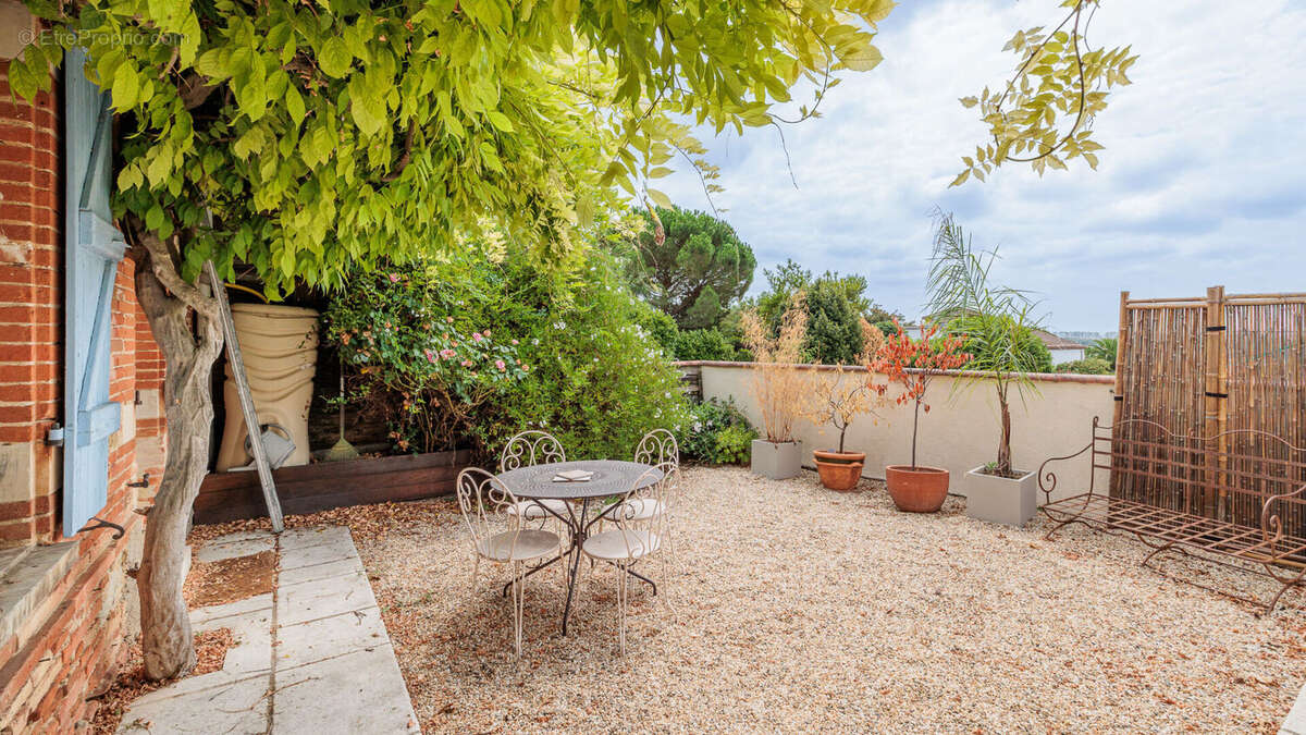 Maison à SAINT-ORENS-DE-GAMEVILLE